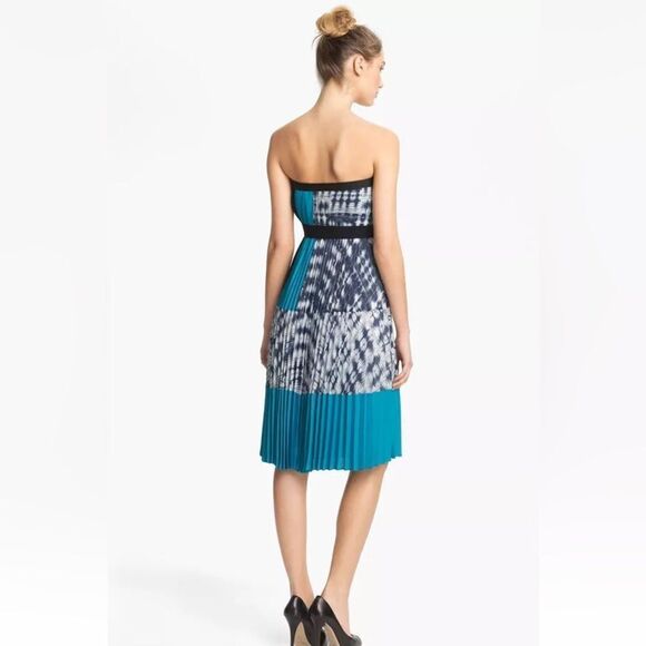 BCBG MAXAZRIA " GEORGETTA"  Strapless Pleated Crepe Midi Dress Size XS - Picture 3 of 14
